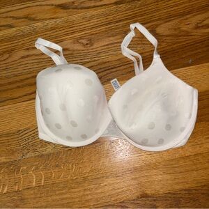 Victoria's Secret PINK Wear Everywhere Lightly Lined T Shirt Bra White Dots 34DD